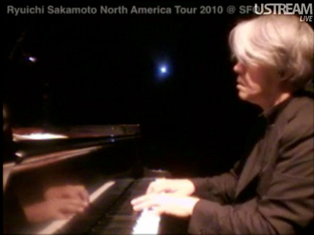 20101115.01.RyuichiSakamoto.jpg